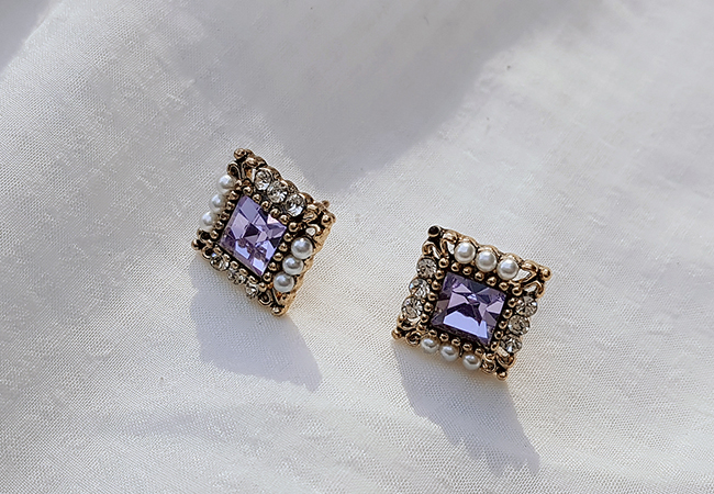 <b><p>Purple Viot earring Possib ves Drop pk Pantone</p></b><b><p>見よ バイオレット イヤリング グィチ可能 ドロップ ピンク パントンカラー アンティーク</p></b><br /><br /><p align='center'>