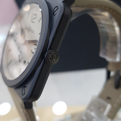 <b><p>Bell &amp Ross BELL ROSS BRS -DESERT-CEM</p></b><b><p>ベル＆ロス BRS -DESERT-CEM 40代 女性 カップル 素敵なプレゼント</p></b><br /><br /><p align='center'>