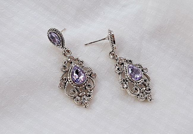<b><p>Purple Viot earring Possib ves Drop pk Pantone</p></b><b><p>見よ バイオレット イヤリング グィチ可能 ドロップ ピンク パントンカラー アンティーク</p></b><br /><br /><p align='center'>