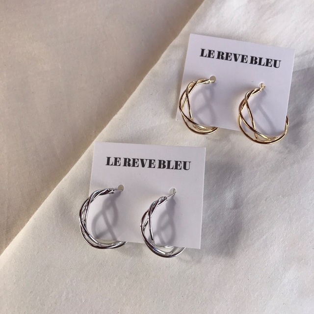 <b><p>Three lines kk rg ear Drop Alley pvention</p></b><b><p>3行 ねじれ リング イヤ ドロップ アレルギー対策 手頃な価格の おすすめ ガールフレンドの贈り物</p></b><br /><br /><p align='center'>