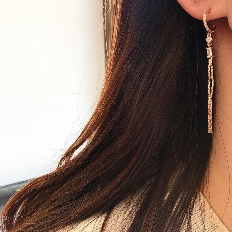 <b><p>Mourning 92.5 silver spit Cubic Lo Drop ear</p></b><b><p>無排 92.5シルバー針 キュービックリング ドロップ イヤ 有H THAT 生気溌剌</p></b><br /><br /><p align='center'>