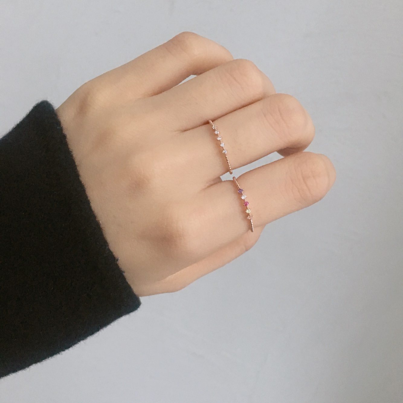 <b><p>Aurora Ring 2 set Dunsan-do accessies Hodae</p></b><b><p>オーロラリング 2つの セット 屯山洞アクセサリー 弘大 重ね着 有色 きれいな</p></b><br /><br /><p align='center'>