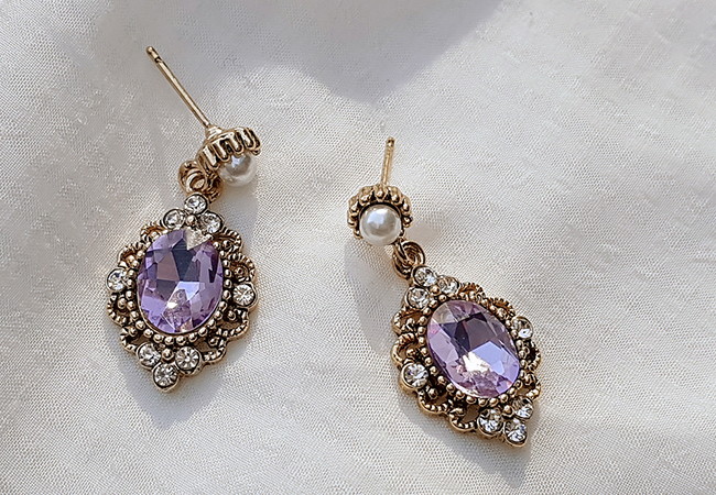 <b><p>Purple Viot earring Possib ves Drop pk Pantone</p></b><b><p>見よ バイオレット イヤリング グィチ可能 ドロップ ピンク パントンカラー アンティーク</p></b><br /><br /><p align='center'>