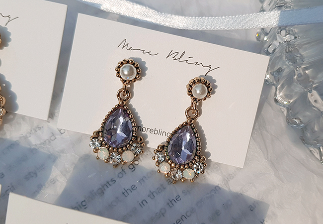 <b><p>Purple Viot earring Possib ves Drop pk Pantone</p></b><b><p>見よ バイオレット イヤリング グィチ可能 ドロップ ピンク パントンカラー アンティーク</p></b><br /><br /><p align='center'>