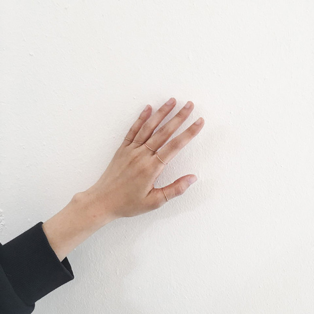 <b><p>gold Thread ring Layed Women their 30s four</p></b><b><p>金の 糸リング 重ね着 30代の女性 四季 ファッションジュエリー コーディネート</p></b><br /><br /><p align='center'>