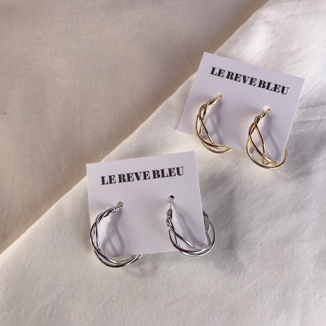 <b><p>Three lines kk rg ear Drop Alley pvention</p></b><b><p>3行 ねじれ リング イヤ ドロップ アレルギー対策 手頃な価格の おすすめ ガールフレンドの贈り物</p></b><br /><br /><p align='center'>