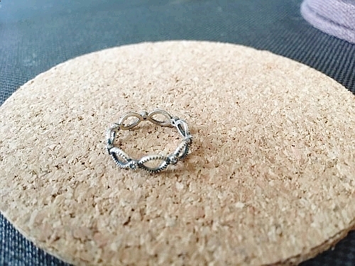 <b><p>silver wa Cubic ring 925 Accessoes Woman</p></b><b><p>シルバー 波 キュービック リング 925 アクセサリー 女性 シンプル ブラ デイ</p></b><br /><br /><p align='center'>