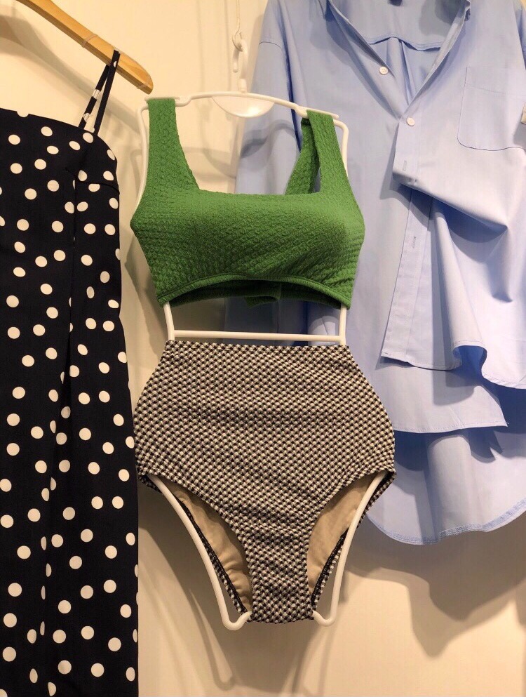 <b><p>Knit color biki Summer vacation un cute Smoke</p></b><b><p>ニット配色 ビキニ 夏バカンスルック 珍しい かわいい スモーク ハイウエスト</p></b><br /><br /><p align='center'>