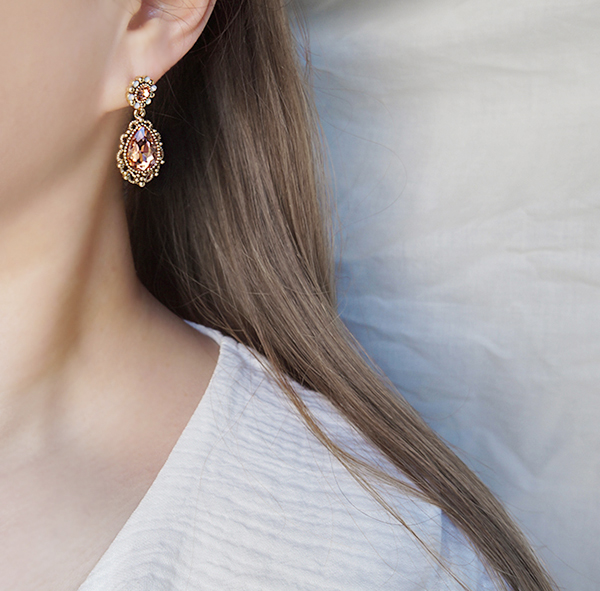 <b><p>Purple Viot earring Possib ves Drop pk Pantone</p></b><b><p>見よ バイオレット イヤリング グィチ可能 ドロップ ピンク パントンカラー アンティーク</p></b><br /><br /><p align='center'>