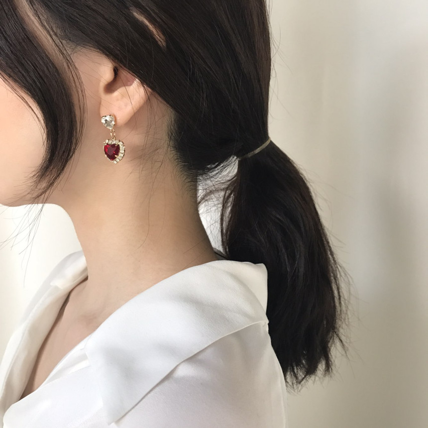 <b><p>Bernie heart Cubic evil Drop Erings 3color</p></b><b><p>バニー ハート キュービックオンバル ドロップイヤリング 3色 ラブリールコーディネ</p></b><br /><br /><p align='center'>