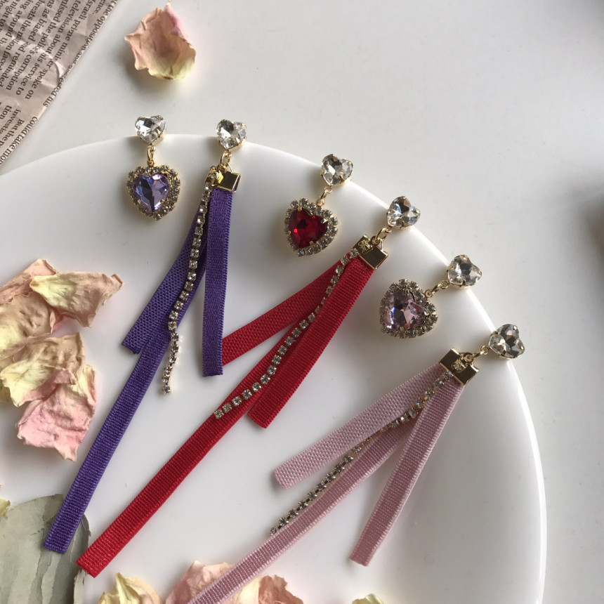 <b><p>Bernie heart Cubic evil Drop Erings 3color</p></b><b><p>バニー ハート キュービックオンバル ドロップイヤリング 3色 ラブリールコーディネ</p></b><br /><br /><p align='center'>