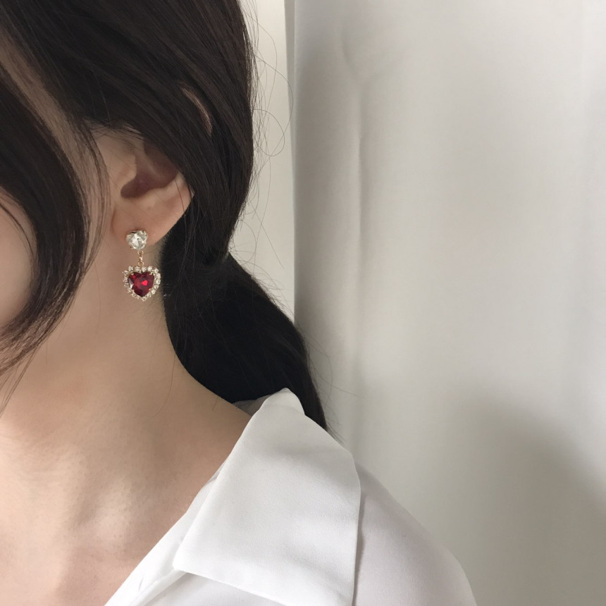 <b><p>Bernie heart Cubic evil Drop Erings 3color</p></b><b><p>バニー ハート キュービックオンバル ドロップイヤリング 3色 ラブリールコーディネ</p></b><br /><br /><p align='center'>