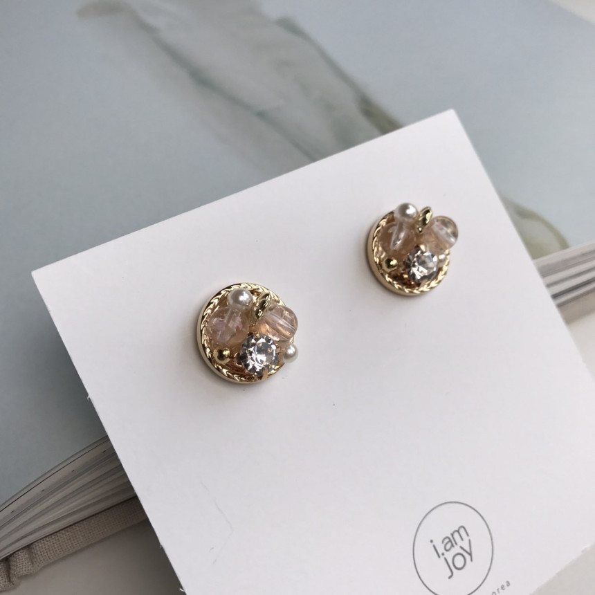 <b><p>Mourning papaw Stone cubic simple Daily Earrs</p></b><b><p>無排 ポポ 宝石用原石のキュービック シンプル デイリーピアス 3色 フェミニンコーディネート</p></b><br /><br /><p align='center'>