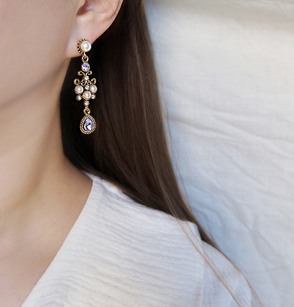 <b><p>Purple Viot earring Possib ves Drop pk Pantone</p></b><b><p>見よ バイオレット イヤリング グィチ可能 ドロップ ピンク パントンカラー アンティーク</p></b><br /><br /><p align='center'>