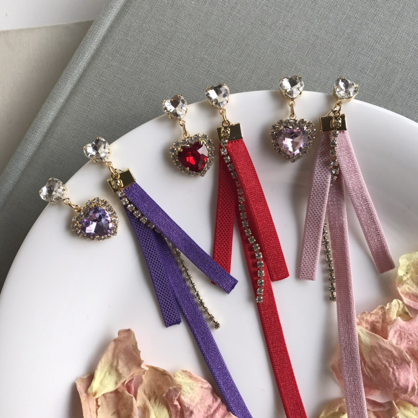 <b><p>Bernie heart Cubic evil Drop Erings 3color</p></b><b><p>バニー ハート キュービックオンバル ドロップイヤリング 3色 ラブリールコーディネ</p></b><br /><br /><p align='center'>