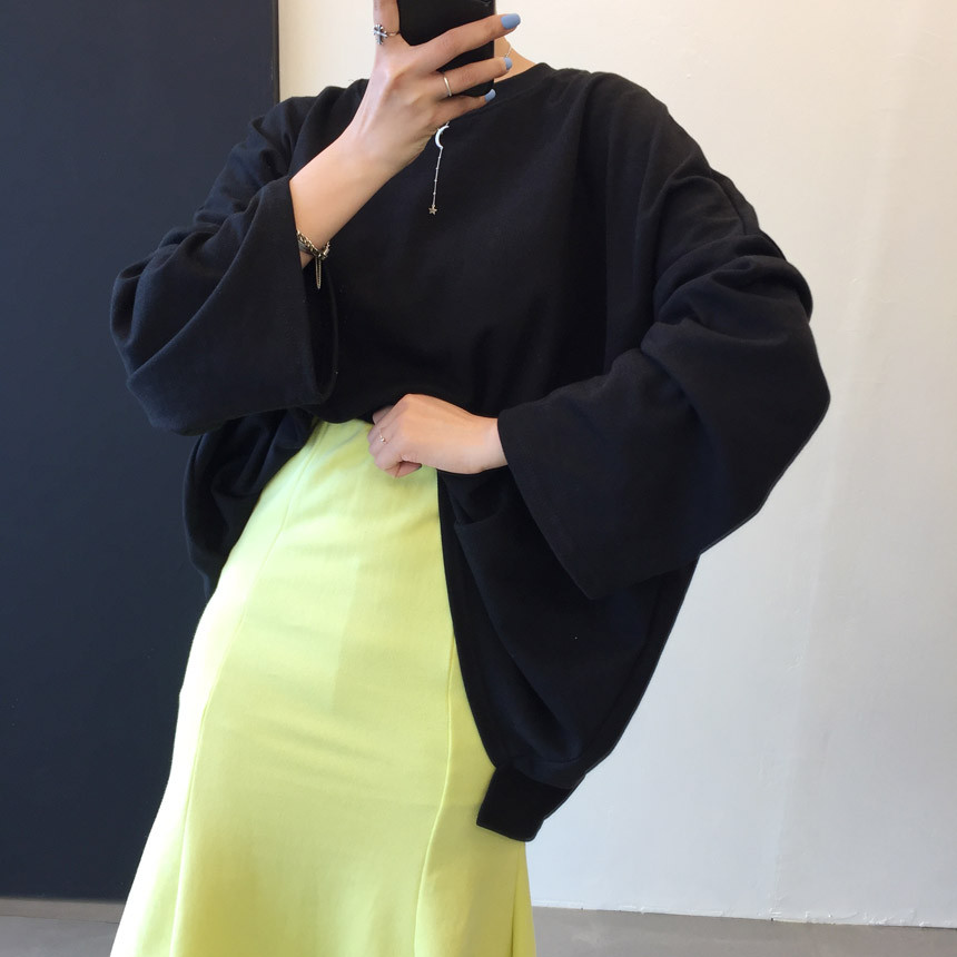 <b><p>Wendy Boxed T-shirt 4color Printing Roulette</p></b><b><p>ウェンディ ボックスTシャツ 4色 印刷 ルーズフィット チュリ 女性長袖 オ・バフェ</p></b><br /><br /><p align='center'>