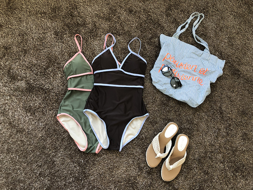 <b><p>Color line piece swimsuit Resnt Look sm Sple</p></b><b><p>配色 ライン ワンピース 水着 弾力性のある 薄い見える シンプルなパターン ユニーク</p></b><br /><br /><p align='center'>