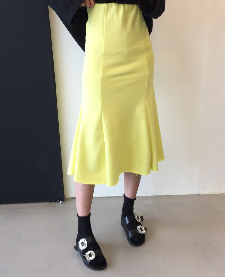 <b><p>Wendy Boxed T-shirt 4color Printing Roulette</p></b><b><p>ウェンディ ボックスTシャツ 4色 印刷 ルーズフィット チュリ 女性長袖 オ・バフェ</p></b><br /><br /><p align='center'>