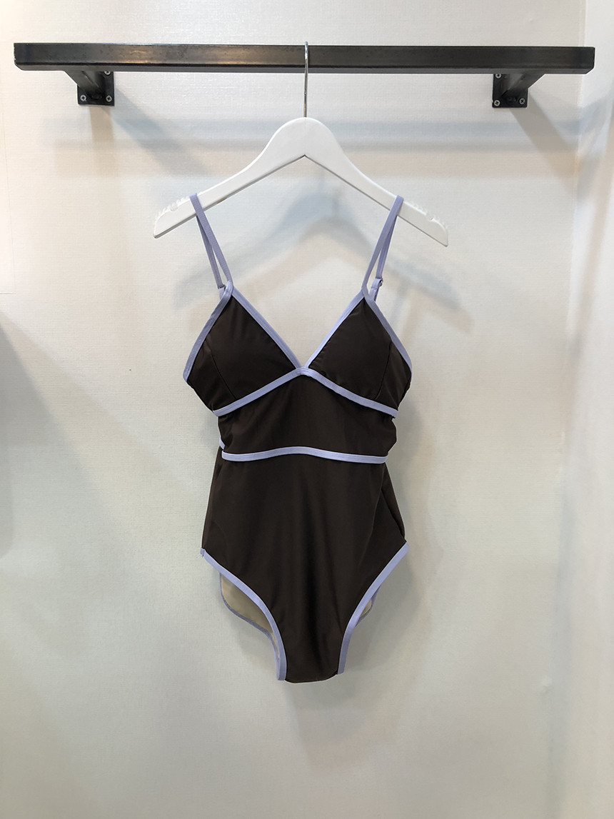 <b><p>Color line piece swimsuit Resnt Look sm Sple</p></b><b><p>配色 ライン ワンピース 水着 弾力性のある 薄い見える シンプルなパターン ユニーク</p></b><br /><br /><p align='center'>