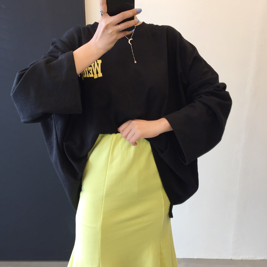 <b><p>Wendy Boxed T-shirt 4color Printing Roulette</p></b><b><p>ウェンディ ボックスTシャツ 4色 印刷 ルーズフィット チュリ 女性長袖 オ・バフェ</p></b><br /><br /><p align='center'>