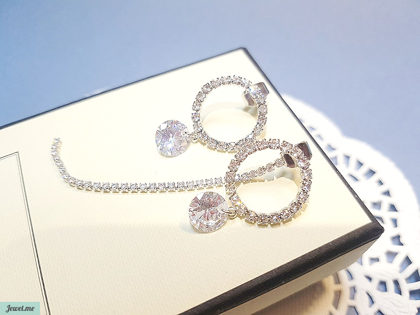 <b><p>Mourning femie Two way Unknown Drop earr</p></b><b><p>無排 女性らしい ツーウェイ オンバル ドロップ イヤリング 派手な キュービック</p></b><br /><br /><p align='center'>