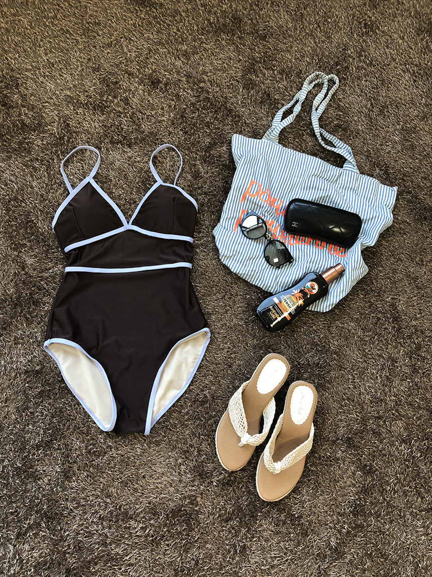 <b><p>Color line piece swimsuit Resnt Look sm Sple</p></b><b><p>配色 ライン ワンピース 水着 弾力性のある 薄い見える シンプルなパターン ユニーク</p></b><br /><br /><p align='center'>