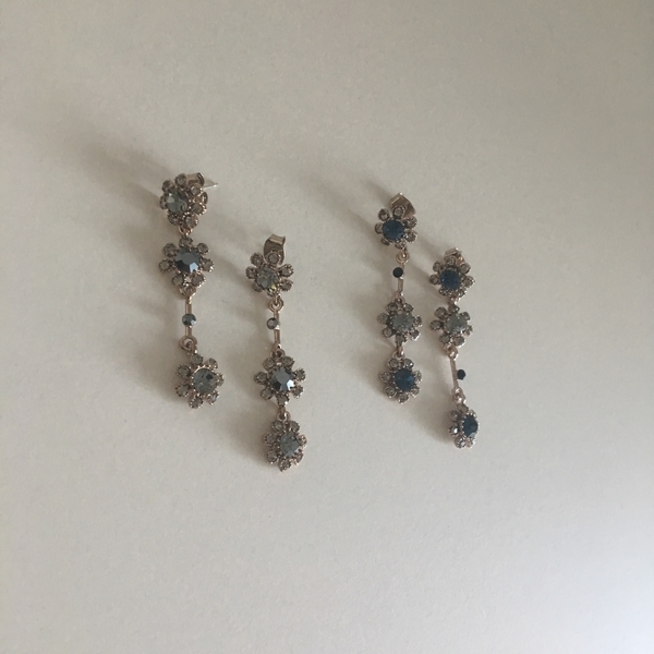 <b><p>Possible eaves door flower Antique Drop Earrings</p></b><b><p>グィチ可能 ドア フラワー アンティーク ドロップイヤリング 2 色 派手な 結婚式</p></b><br /><br /><p align='center'>