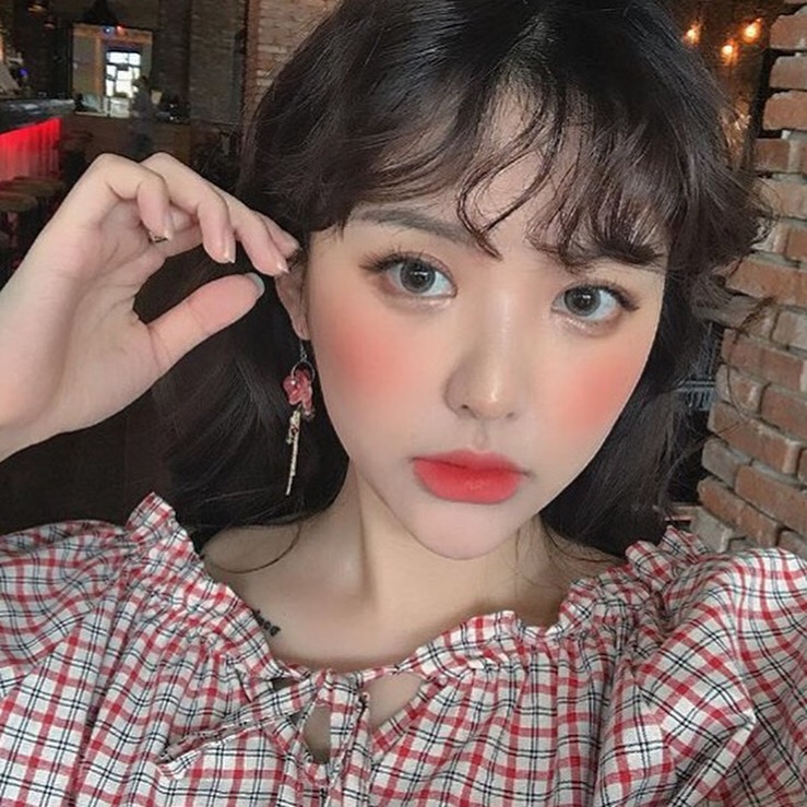 <b><p>recomndation Dried Rose Flower Earngs Girl</p></b><b><p>おすすめ 乾燥バラの花のイヤリング 女性コーディネート シンプルな フェミニンな</p></b><br /><br /><p align='center'>