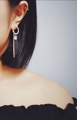 <b><p>Mourning femie Two way Unknown Drop earr</p></b><b><p>無排 女性らしい ツーウェイ オンバル ドロップ イヤリング 派手な キュービック</p></b><br /><br /><p align='center'>