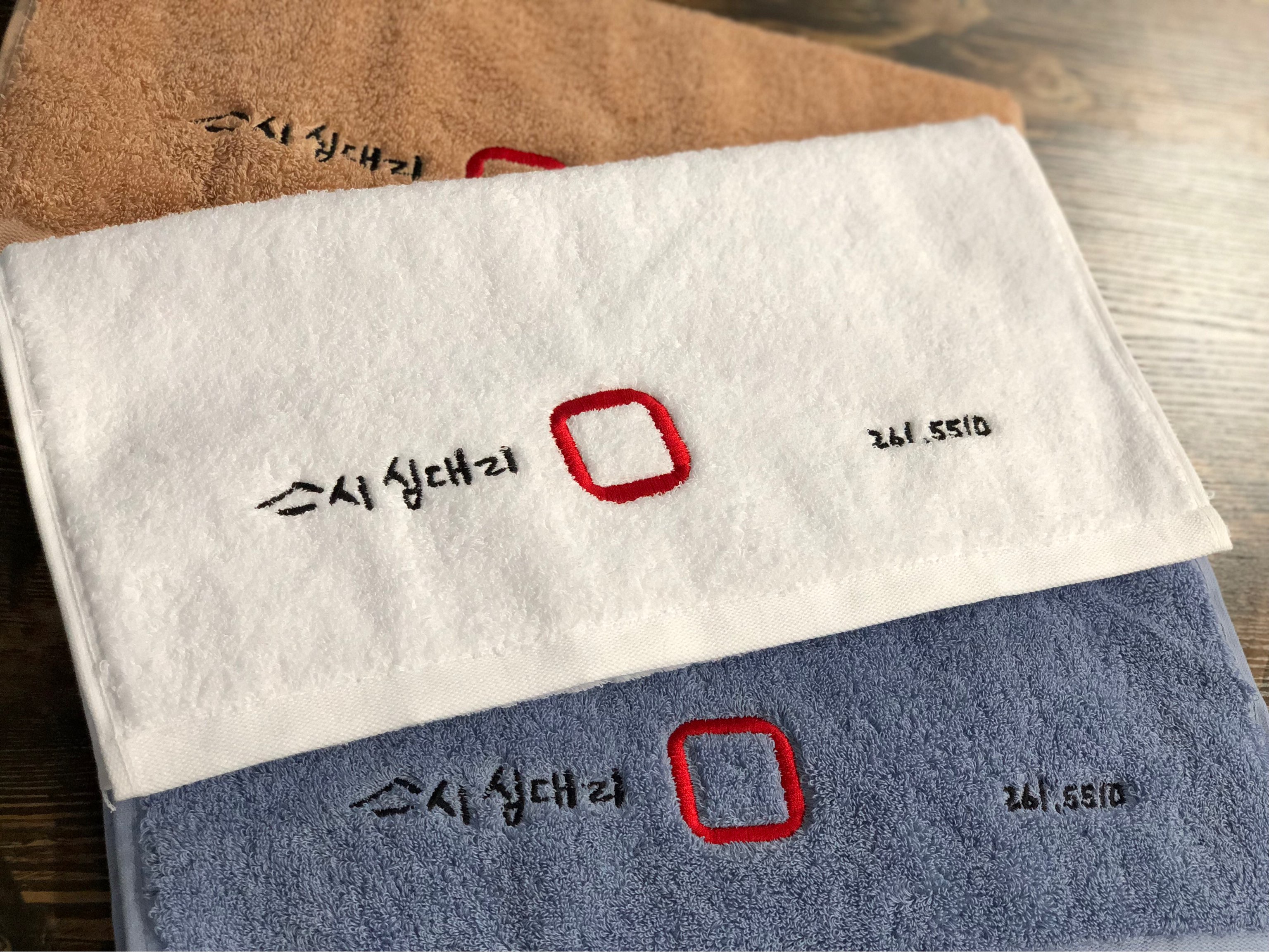 <b><p>Songwol Towel 40 Hot usehd group maki svenir</p></b><b><p>ソンウォルタオル 40数 ホテルの 家庭用 団体 製作 お土産 新築祝いの贈り物</p></b><br /><br /><p align='center'>