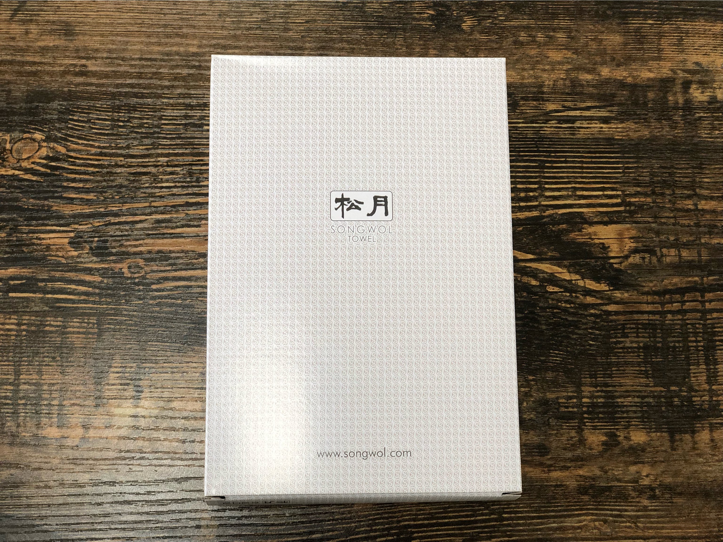 <b><p>Songwol Towel 40 Hot usehd group maki svenir</p></b><b><p>ソンウォルタオル 40数 ホテルの 家庭用 団体 製作 お土産 新築祝いの贈り物</p></b><br /><br /><p align='center'>