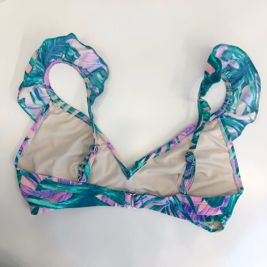 <b><p>Frill High waist bikini Twenties wom Wongp</p></b><b><p>フリル ハイウエスト ビキニ 20代の女性 ワンポン 体型カバー 新婚旅行 シャーリング</p></b><br /><br /><p align='center'>