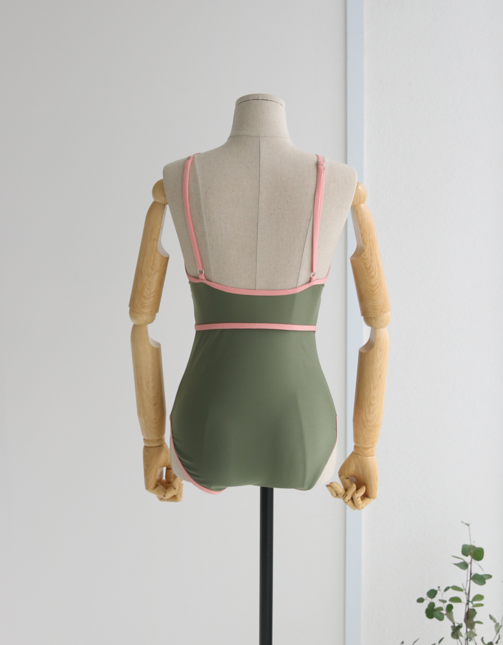 <b><p>Retro line piece swimsuit Monoki Sexy Bee</p></b><b><p>レトロ ライン ワンピース 水着 モノキニ セクシー非 スイムスーツ 豪華な 配色</p></b><br /><br /><p align='center'>