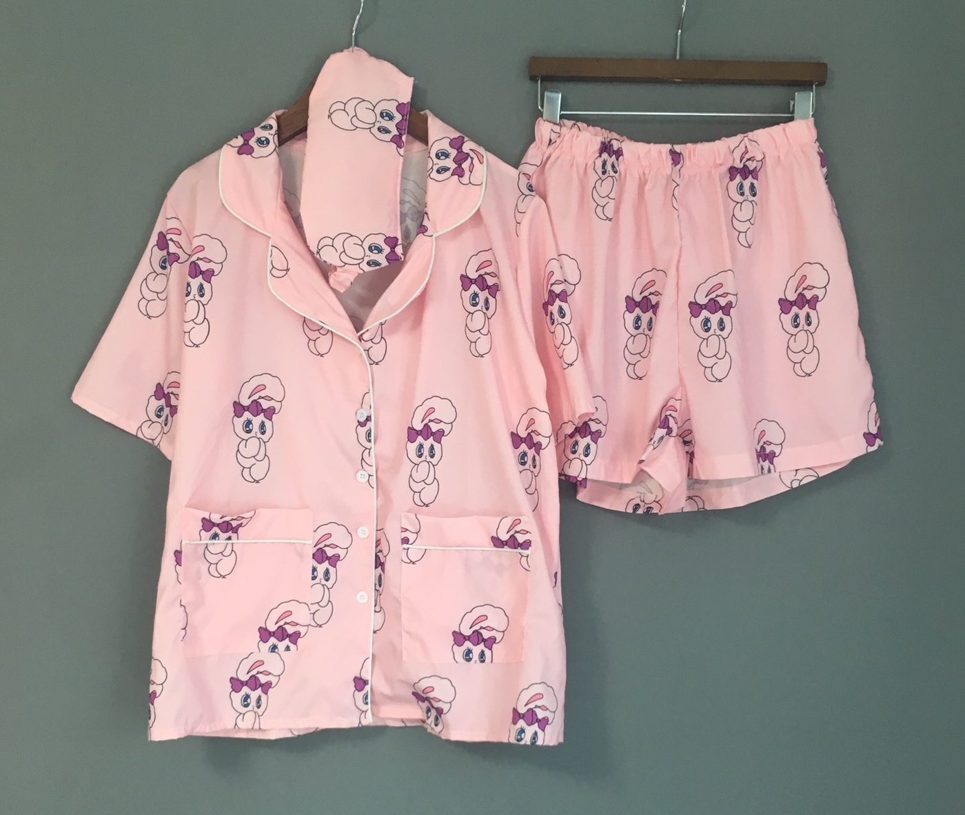 <b><p>Silk eling Esther Love rabbit pattn Short</p></b><b><p>シルク感じ エスターラブ ウサギ パン 半袖 かわいい パジャマ バンチ 団体服</p></b><br /><br /><p align='center'>