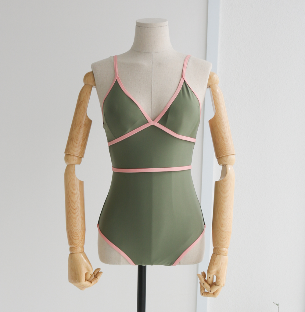 <b><p>Retro line piece swimsuit Monoki Sexy Bee</p></b><b><p>レトロ ライン ワンピース 水着 モノキニ セクシー非 スイムスーツ 豪華な 配色</p></b><br /><br /><p align='center'>