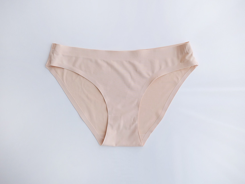 <b><p>female Yellow basic Inner panties swimsuit</p></b><b><p>女性 ノライン 基本 ナーパンツ 水着 ヌーディー 無縫製 ビキニボトム 三角の</p></b><br /><br /><p align='center'>