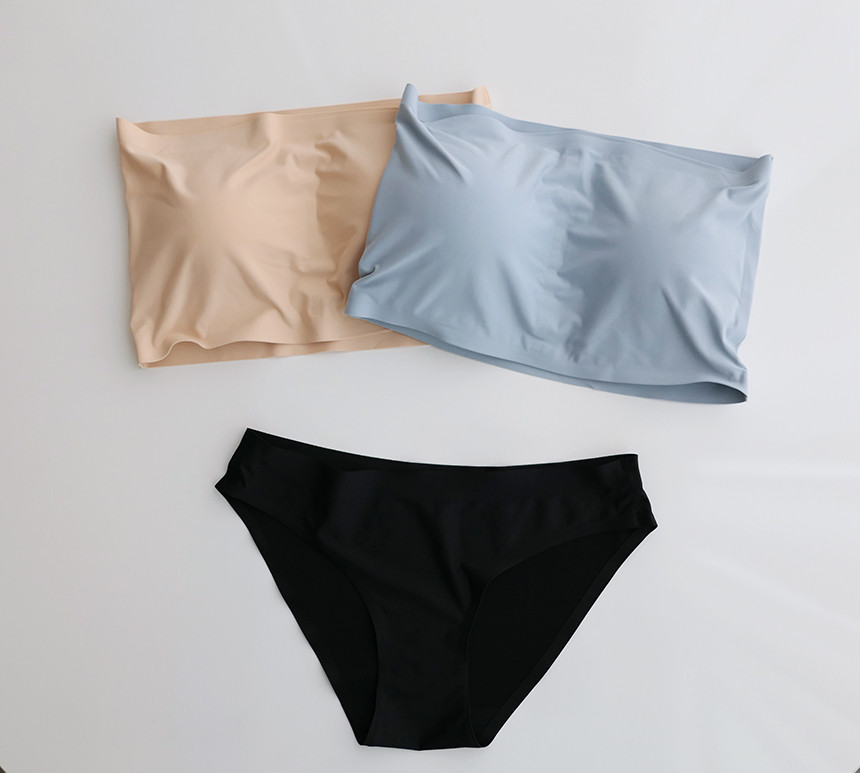 <b><p>female Yellow basic Inner panties swimsuit</p></b><b><p>女性 ノライン 基本 ナーパンツ 水着 ヌーディー 無縫製 ビキニボトム 三角の</p></b><br /><br /><p align='center'>