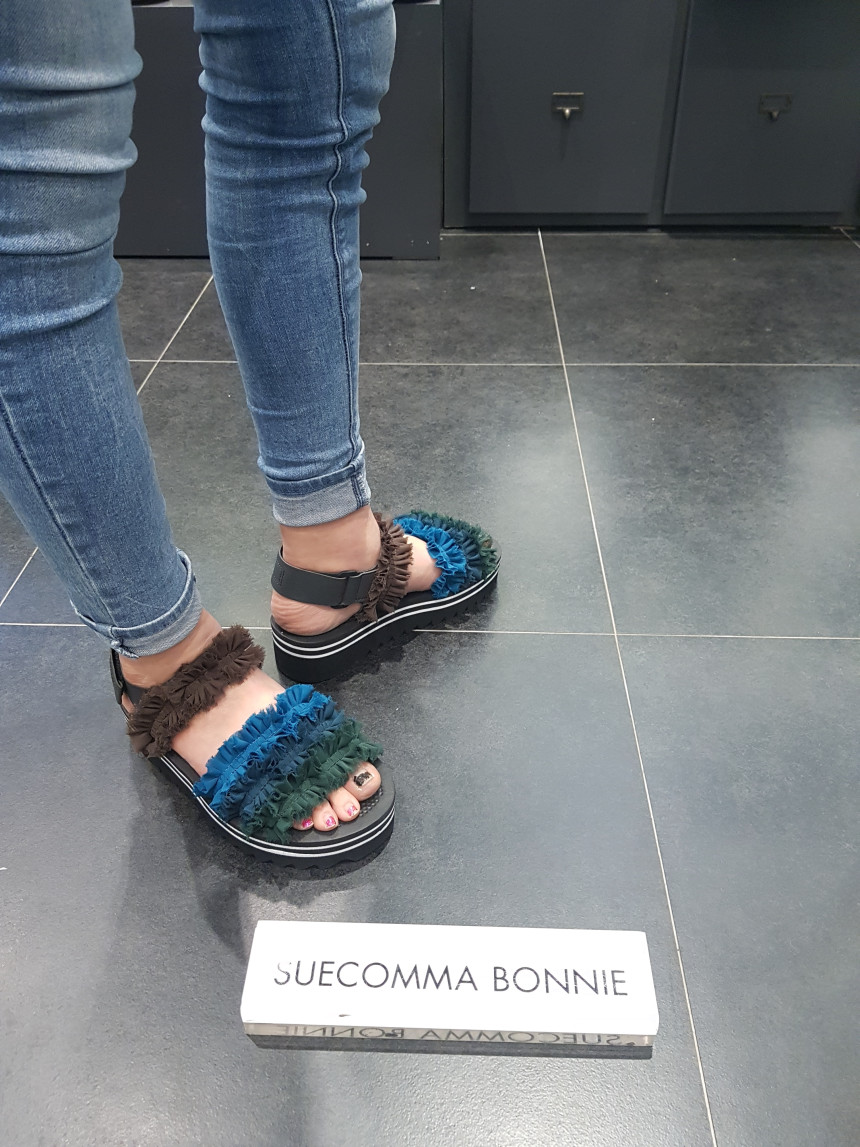 <b><p>Shu Comma Bonnie Can Kg sl Green DG2BM17034GRN</p></b><b><p>シューコンマみる カンカン2 サンダル グリーン DG2BM17034GRN かわいい</p></b><br /><br /><p align='center'>