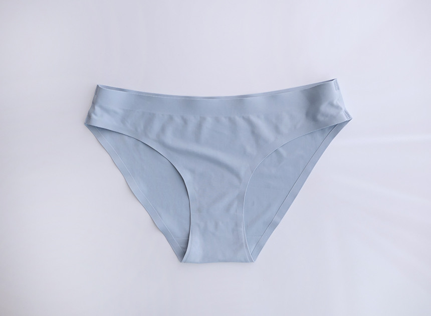 <b><p>female Yellow basic Inner panties swimsuit</p></b><b><p>女性 ノライン 基本 ナーパンツ 水着 ヌーディー 無縫製 ビキニボトム 三角の</p></b><br /><br /><p align='center'>