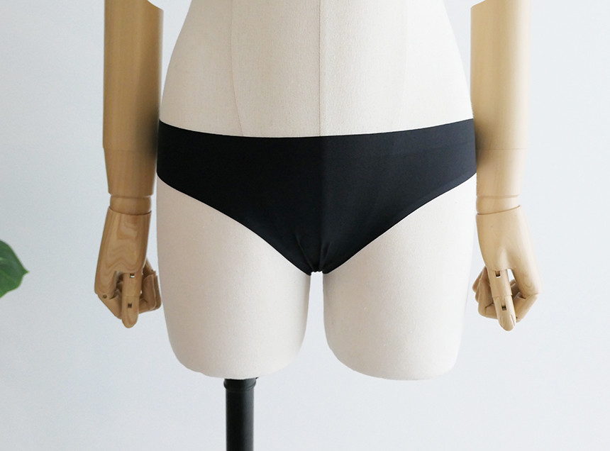 <b><p>female Yellow basic Inner panties swimsuit</p></b><b><p>女性 ノライン 基本 ナーパンツ 水着 ヌーディー 無縫製 ビキニボトム 三角の</p></b><br /><br /><p align='center'>