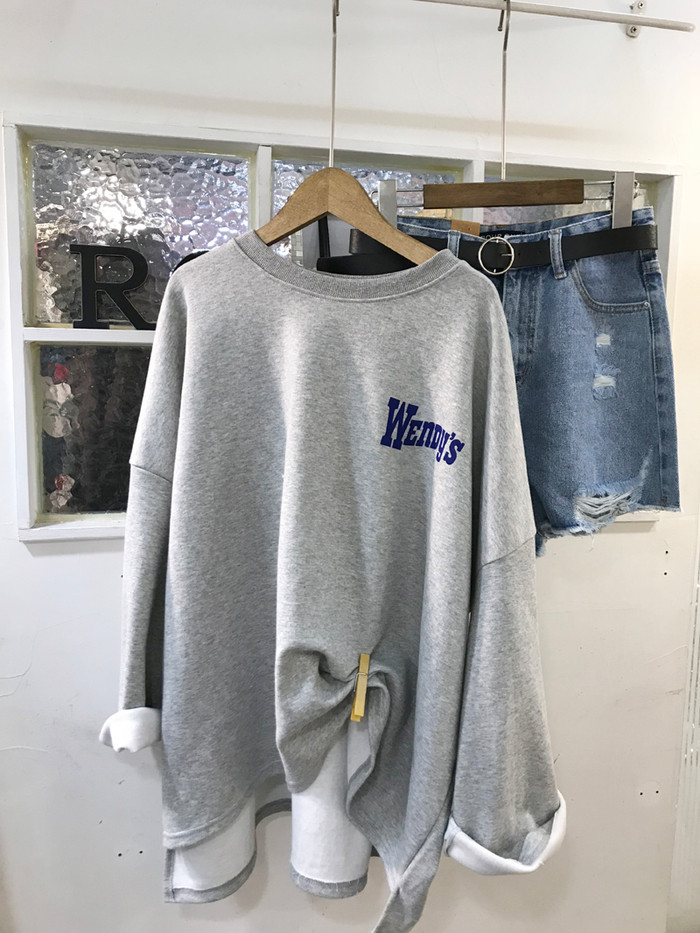 <b><p>Wendy Boxed T-sht Basic degn Color appeal</p></b><b><p>ウェンディ ボックスTシャツ ベーシなデザイン カラー感が引き立つ 大学生デイリール</p></b><br /><br /><p align='center'>