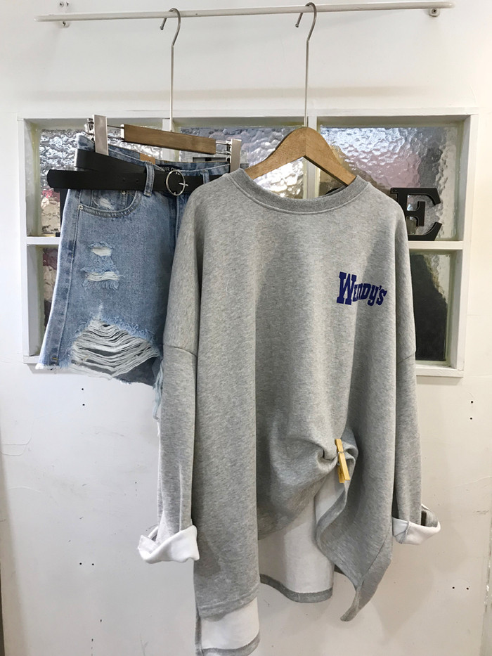 <b><p>Wendy Boxed T-sht Basic degn Color appeal</p></b><b><p>ウェンディ ボックスTシャツ ベーシなデザイン カラー感が引き立つ 大学生デイリール</p></b><br /><br /><p align='center'>