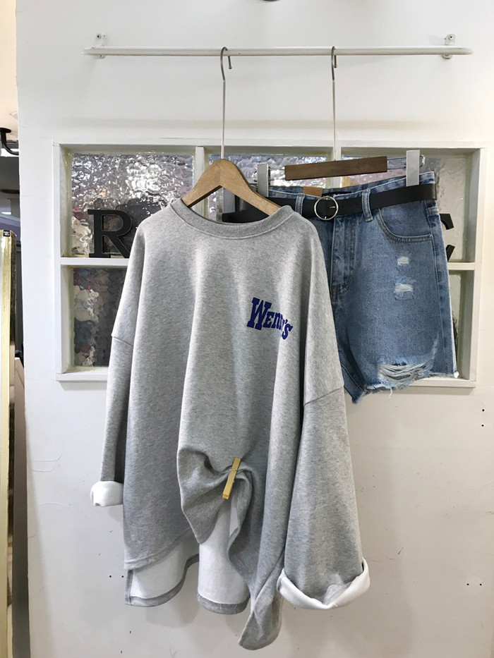 <b><p>Wendy Boxed T-sht Basic degn Color appeal</p></b><b><p>ウェンディ ボックスTシャツ ベーシなデザイン カラー感が引き立つ 大学生デイリール</p></b><br /><br /><p align='center'>