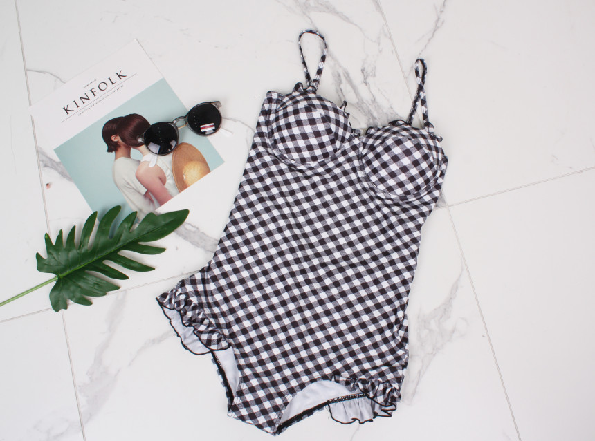 <b><p>check Frill Monokini swimsuit lovely cute</p></b><b><p>チェック フリル モノキニ 水着 ラブリー かわいい ワンピース ビーチスタイル</p></b><br /><br /><p align='center'>