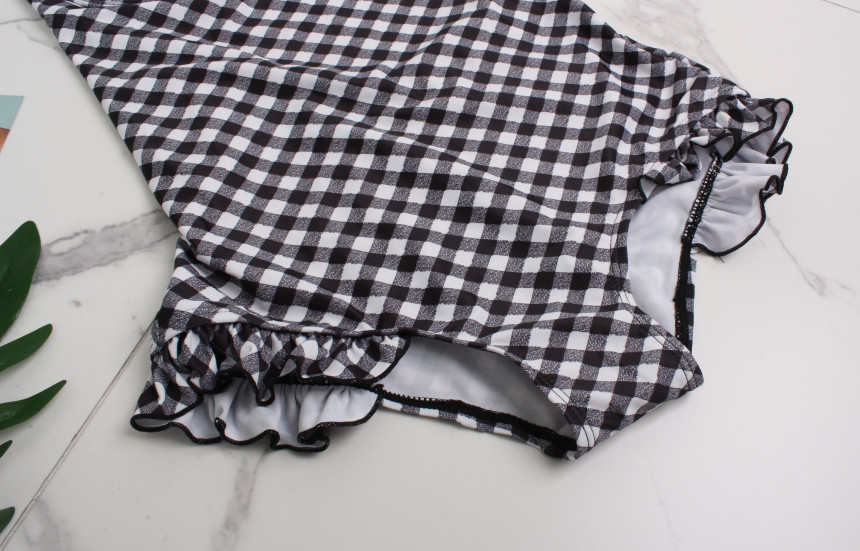 <b><p>check Frill Monokini swimsuit lovely cute</p></b><b><p>チェック フリル モノキニ 水着 ラブリー かわいい ワンピース ビーチスタイル</p></b><br /><br /><p align='center'>