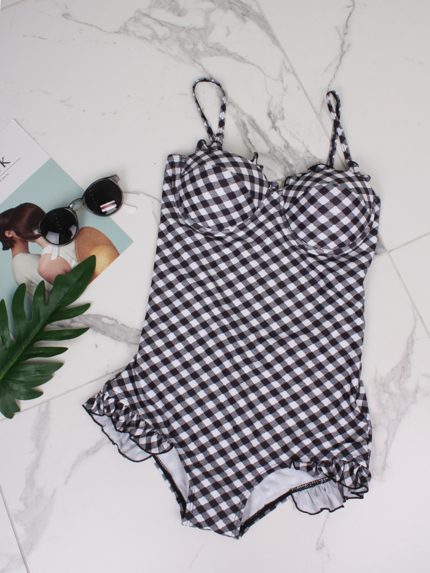 <b><p>check Frill Monokini swimsuit lovely cute</p></b><b><p>チェック フリル モノキニ 水着 ラブリー かわいい ワンピース ビーチスタイル</p></b><br /><br /><p align='center'>