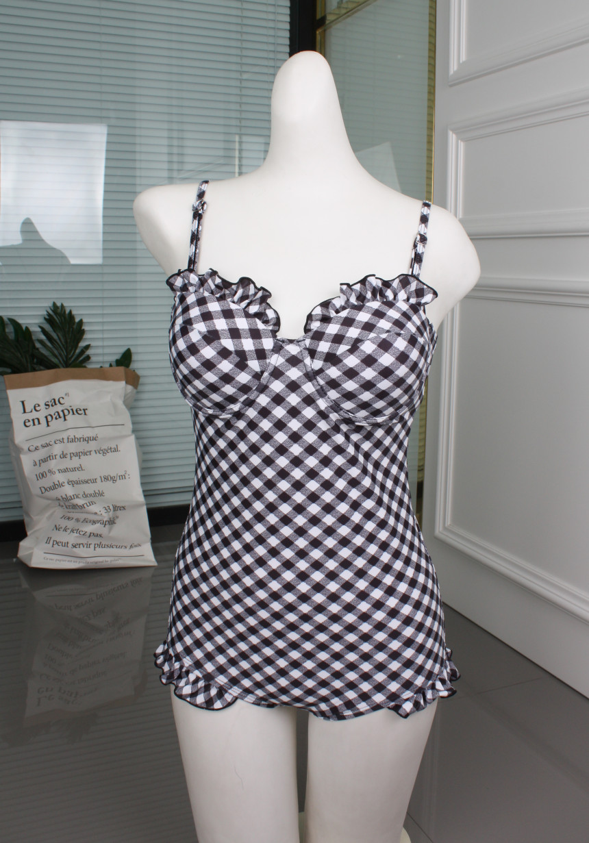 <b><p>check Frill Monokini swimsuit lovely cute</p></b><b><p>チェック フリル モノキニ 水着 ラブリー かわいい ワンピース ビーチスタイル</p></b><br /><br /><p align='center'>