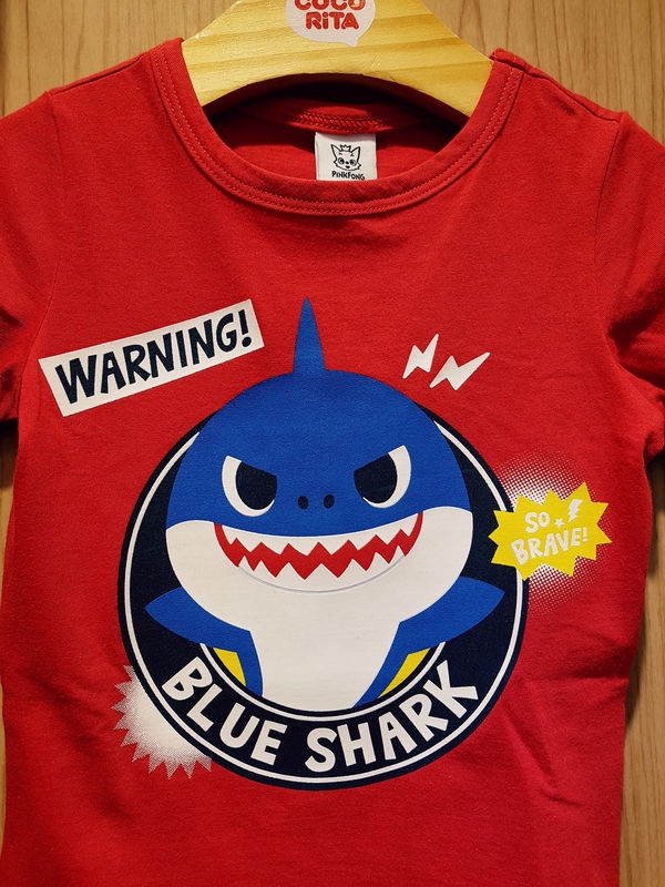 <b><p>Kokorita Pink pong Shark family Lumous T-shirt</p></b><b><p>ゴマゾウタ ピンクポン サメの家族 夜光 Tシャツ</p></b><br /><br /><p align='center'>