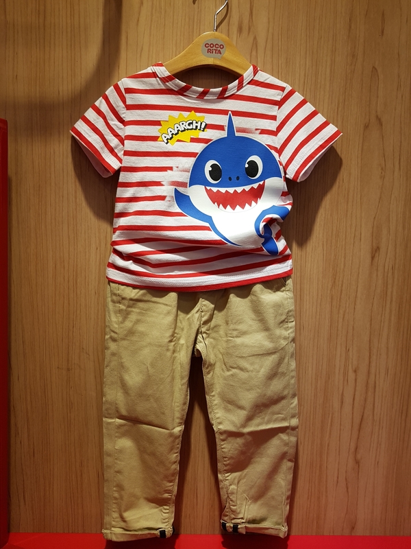 <b><p>Kokorita Pink pong Shark family Lumous T-shirt</p></b><b><p>ゴマゾウタ ピンクポン サメの家族 夜光 Tシャツ</p></b><br /><br /><p align='center'>