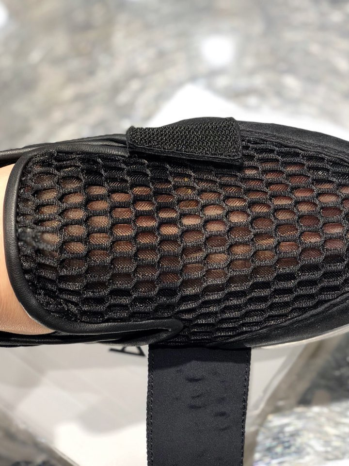 <b><p>Shu Comma Bonnie melody Mei Sneakers Gray</p></b><b><p>シューコンマみる メロディ メッ スニーカー グレー DG4DX17067GRY</p></b><br /><br /><p align='center'>